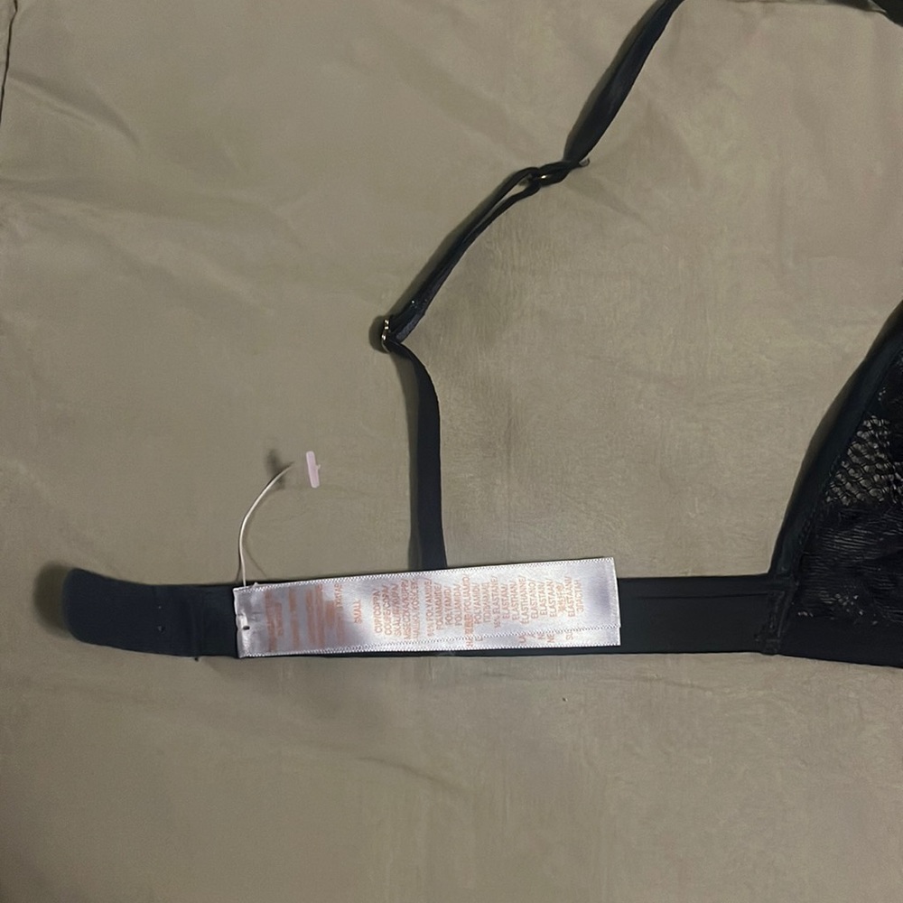 {NWOT} SAVAGE x FENTY Floral Lace Triangle Bralette - Picture 12 of 13